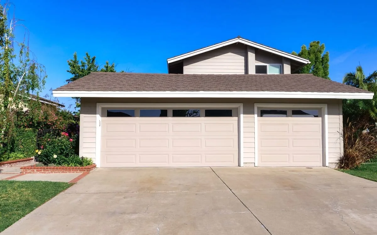 A house in Angleton, Texas bought as-is for cash by House Buyers Texas