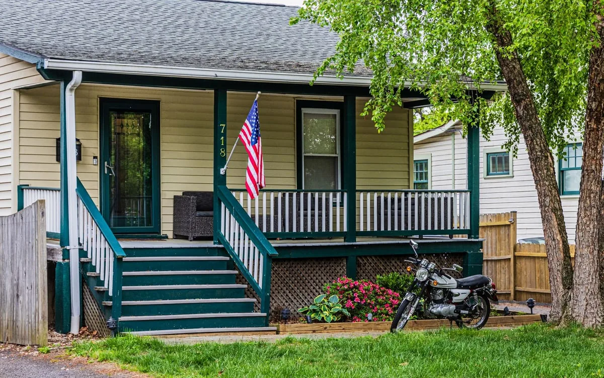 A house in Arlington, Texas bought as-is for cash by House Buyers Texas