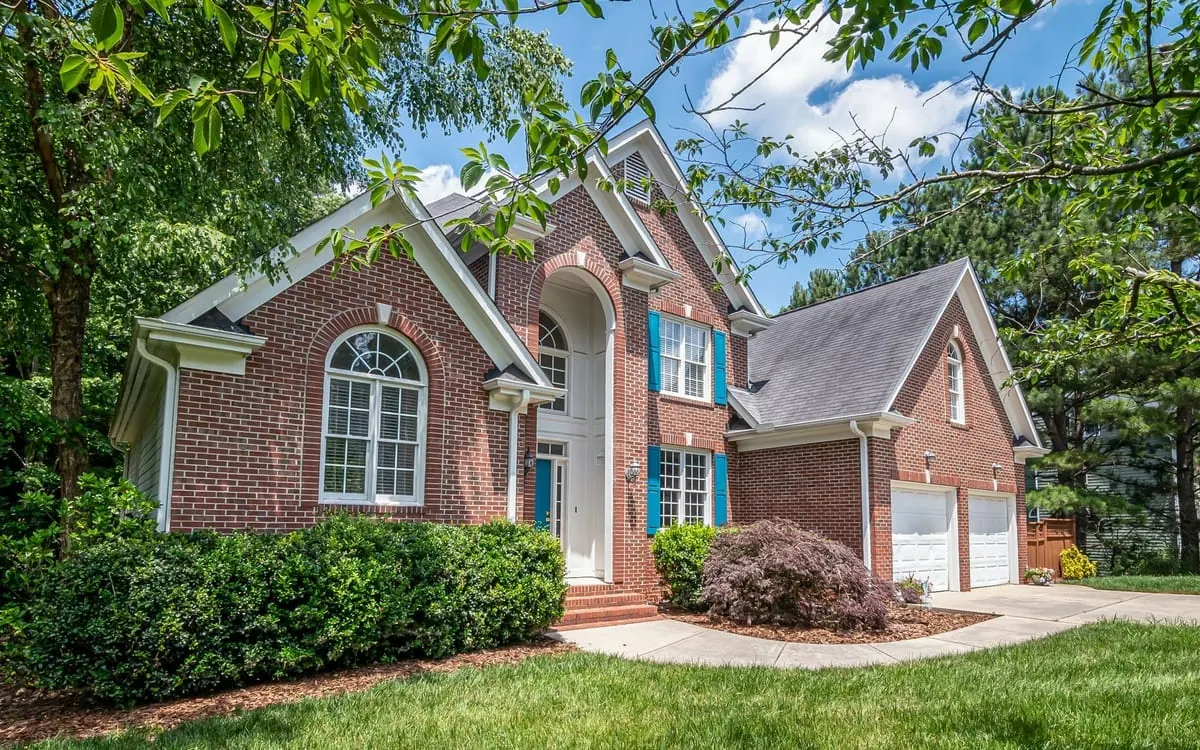 A house in Brenham, Texas bought as-is for cash by House Buyers Texas