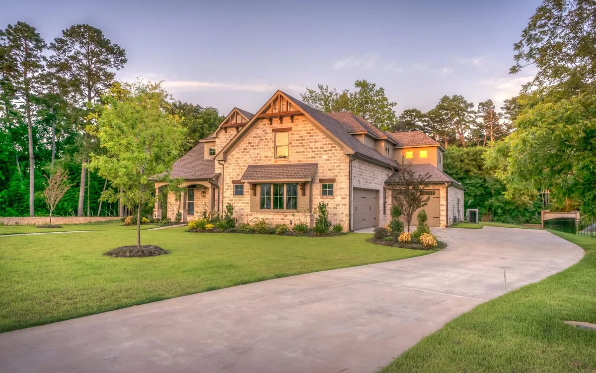 A house in Euless, Texas bought as-is for cash by House Buyers Texas
