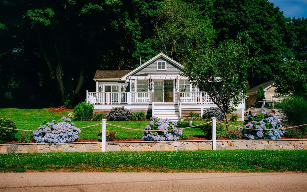 A house in Universal City, Texas bought as-is for cash by House Buyers Texas